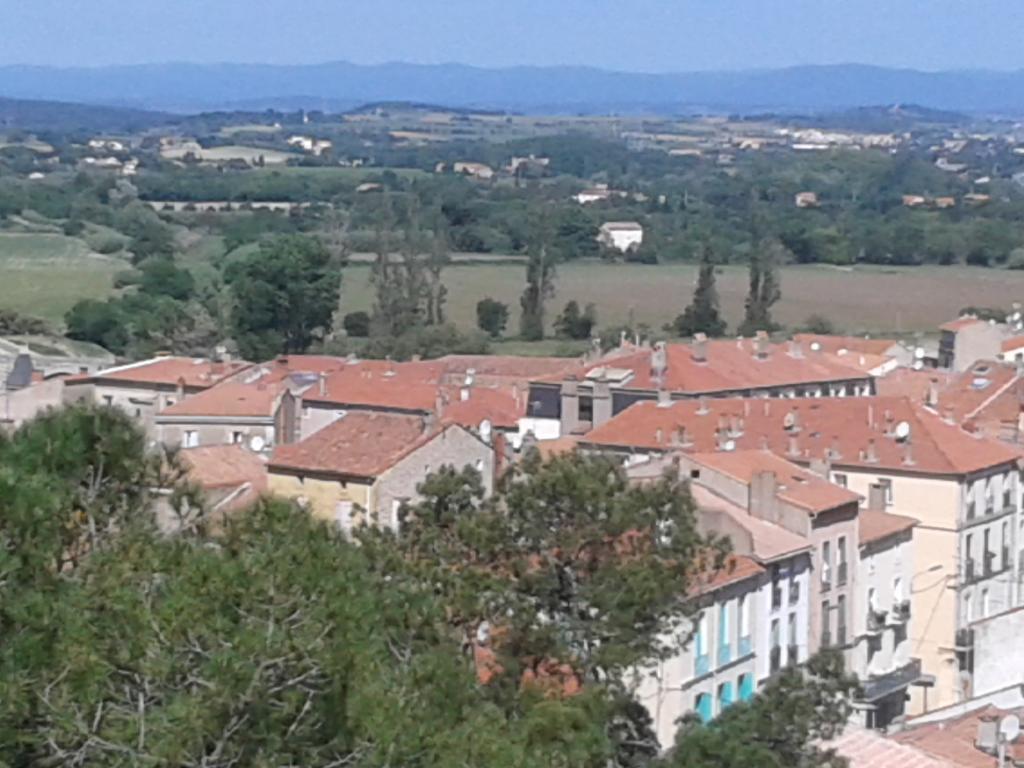 Venez Rever Beziers Centre Et Gare Il Y A Plus Cher Mais C Est Moins Bien 외부 사진